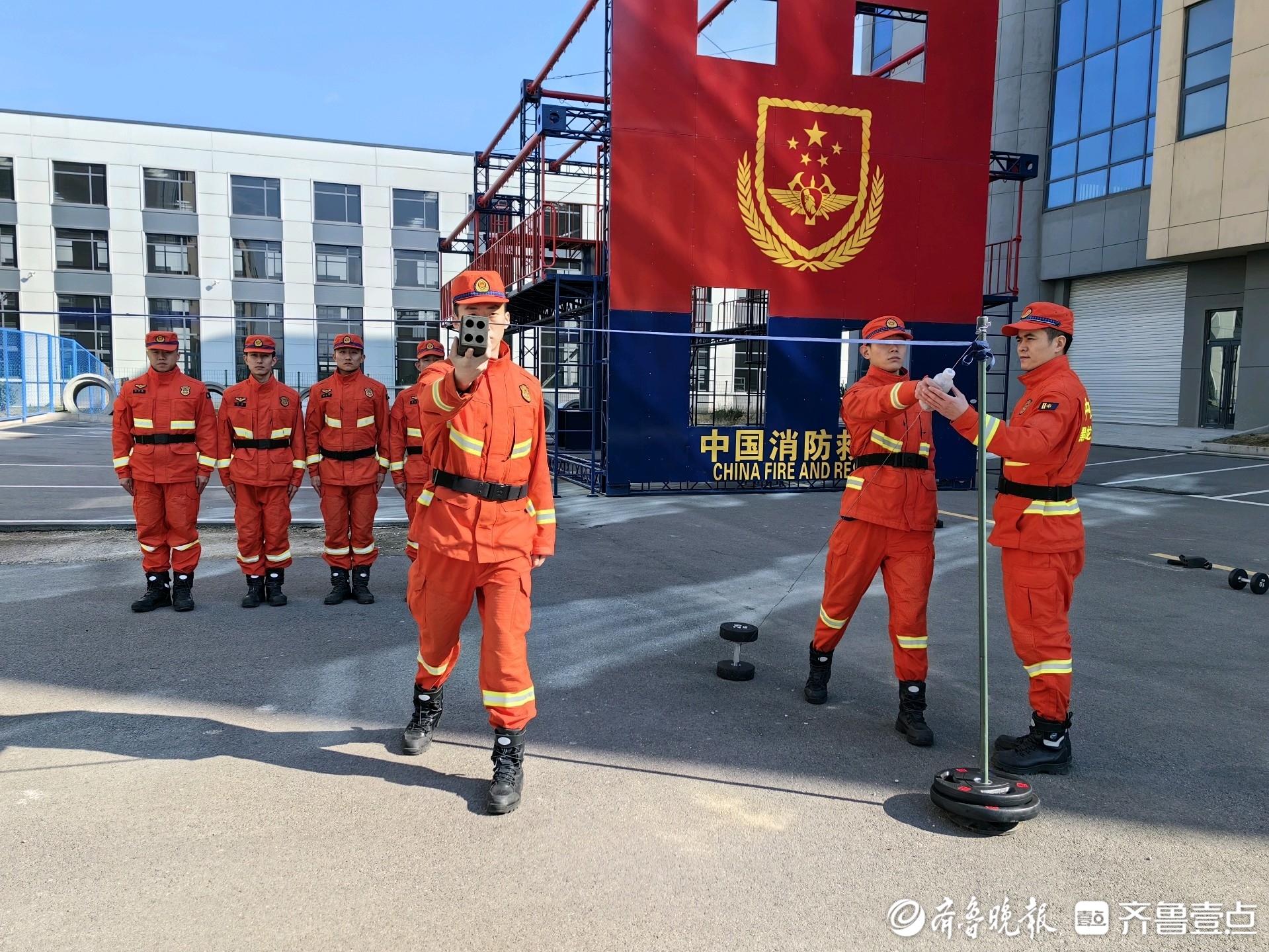 济南消防救援机动支队开展“四会”教练员网上评教评学活动