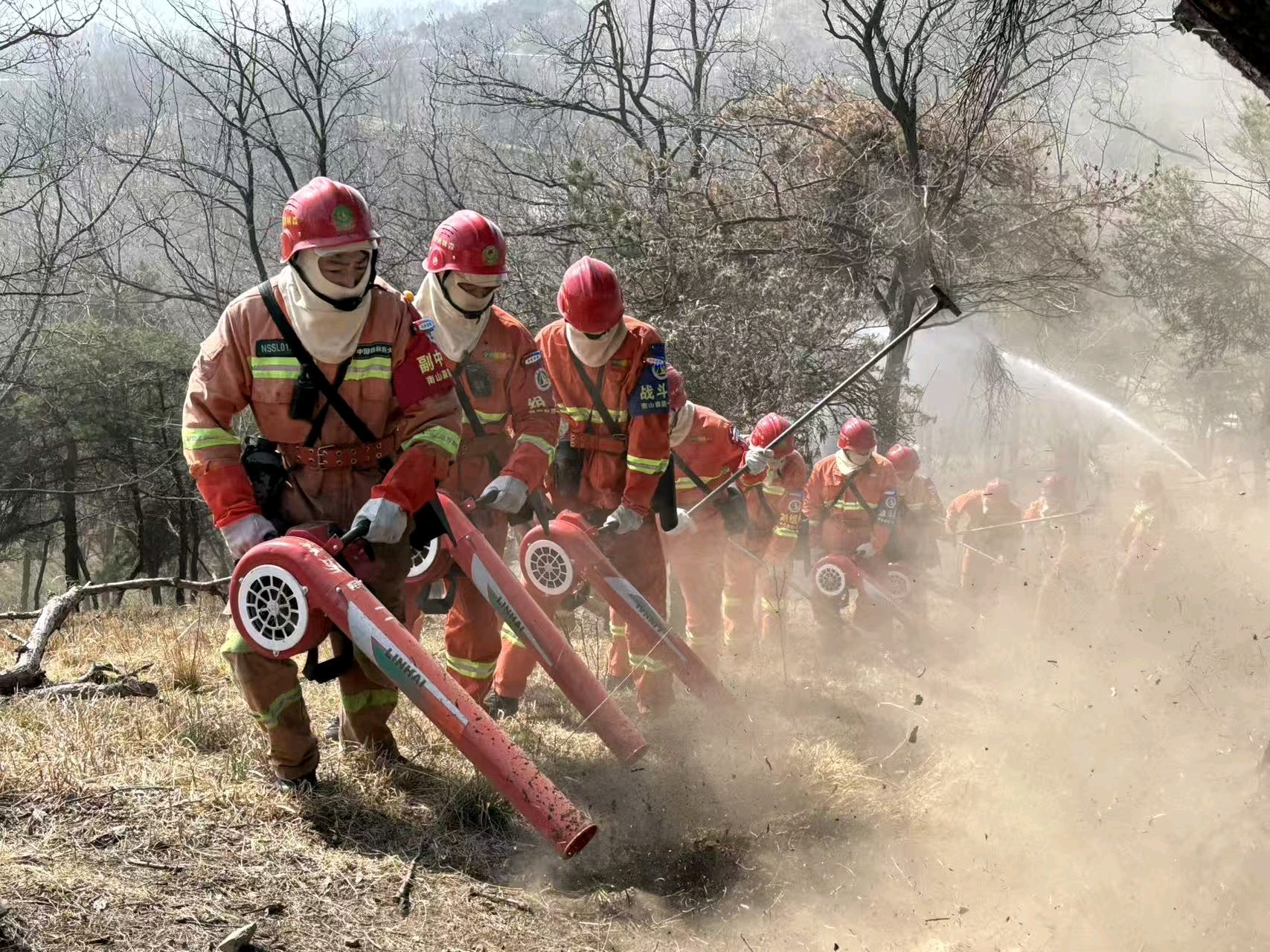 果然视频|济南市国有柳埠林场：联战联训护青山