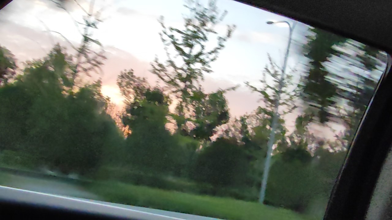 迎着朝阳出发