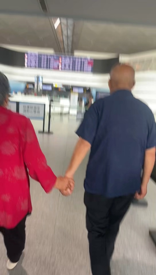 携手同行，相伴一生