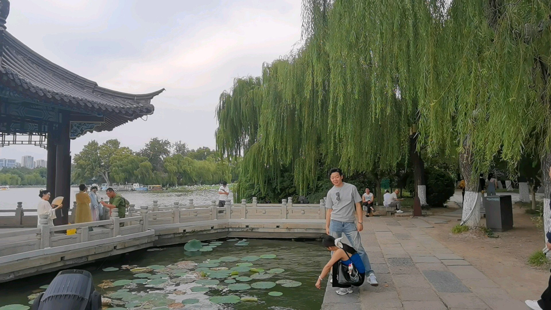 周末大明湖