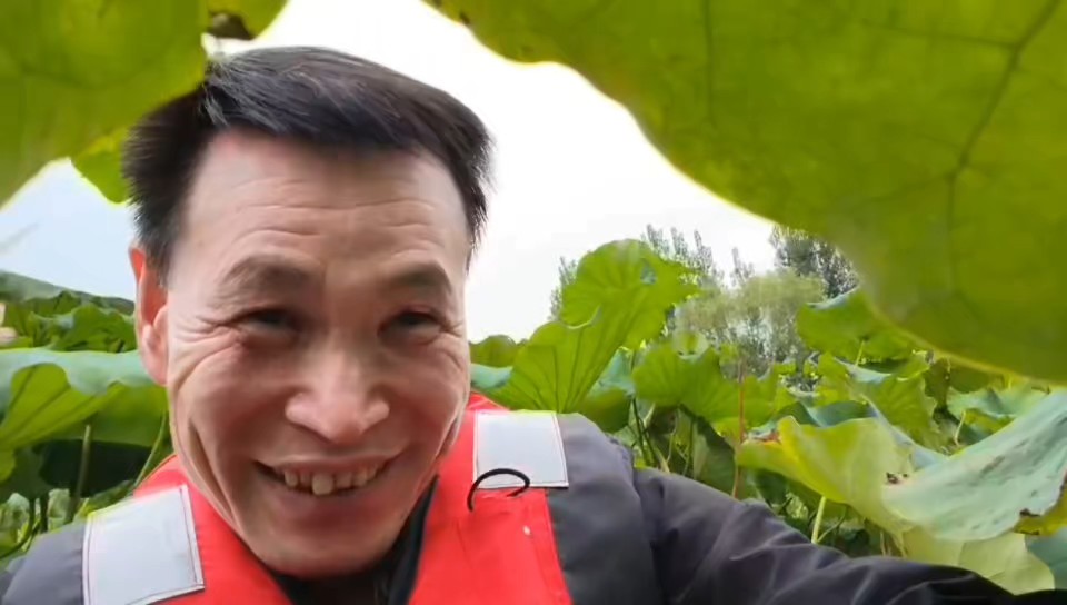采风微湖（枣庄   姚三石）