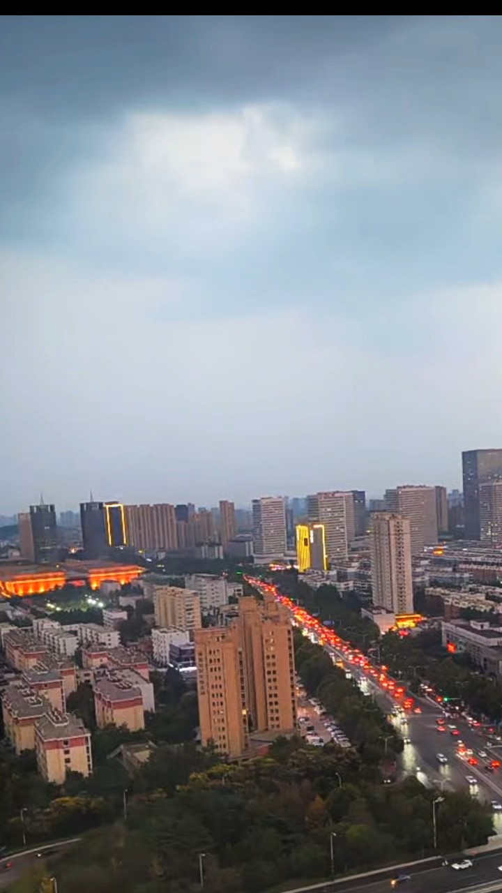 昨天晚上泰安下了小雨