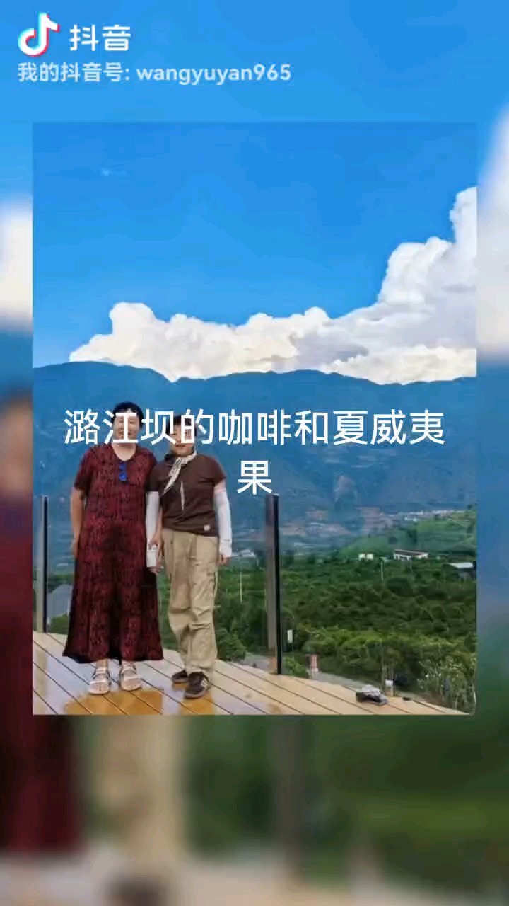邻家小妹潇洒走人生一年365天有近300天在外自驾游，羡慕…