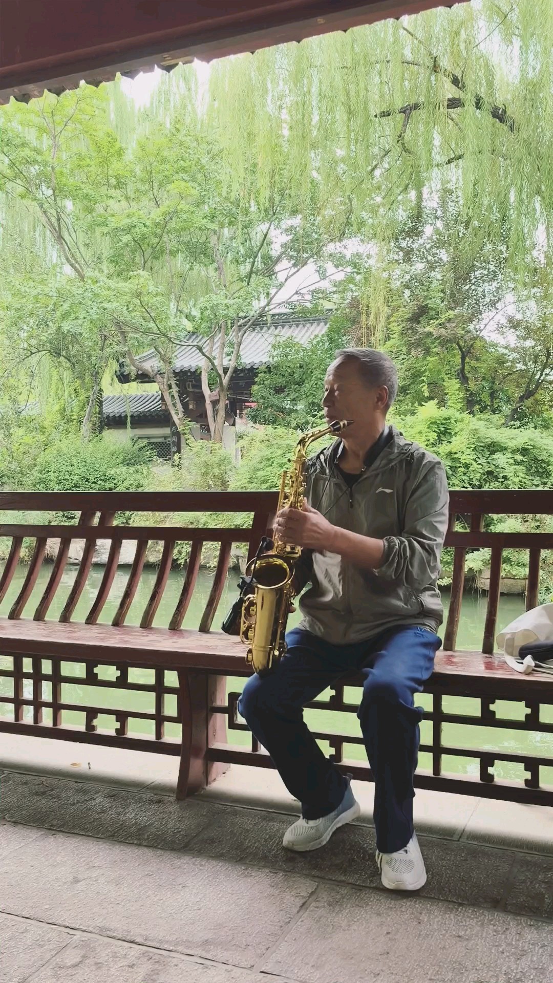 《美丽的神话》：谁都没有遗忘古老的誓言…/秋天的爱情故事