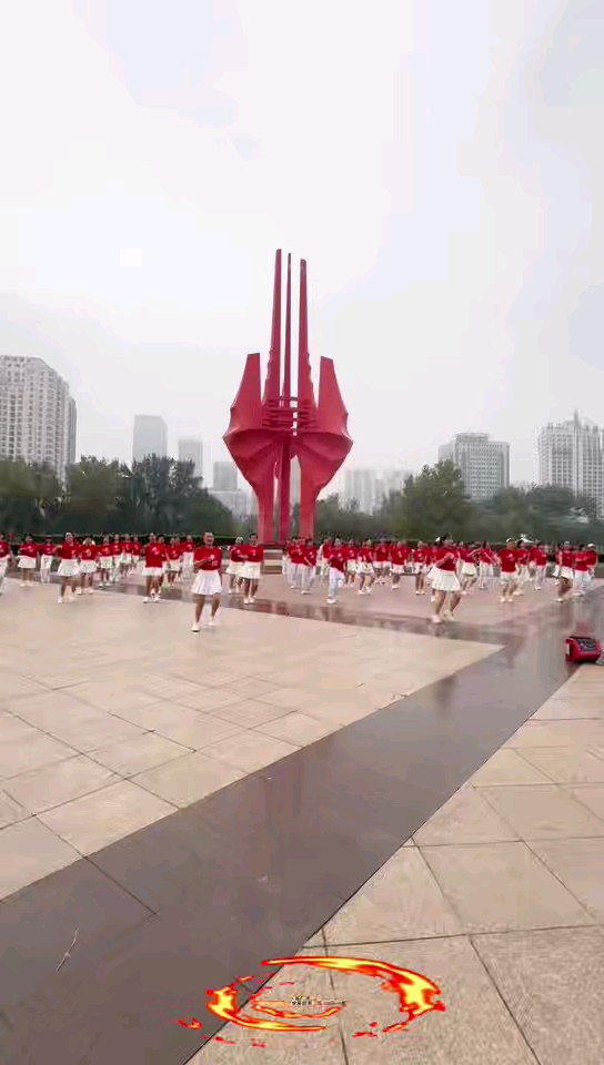 临沂大型广场操“庆十一”“快乐指南”（摄影/杨兆宾）