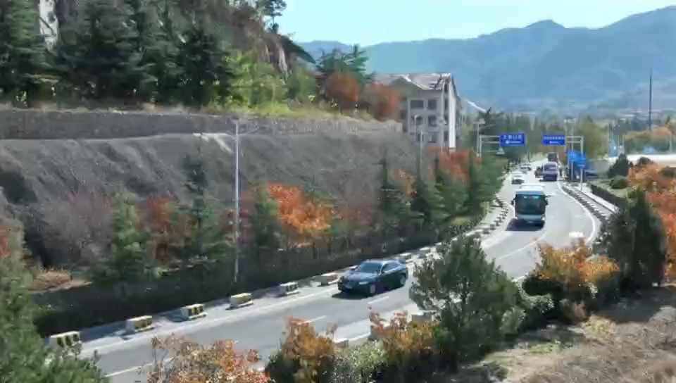 萤火微光暖旅途 榜样力量显担当