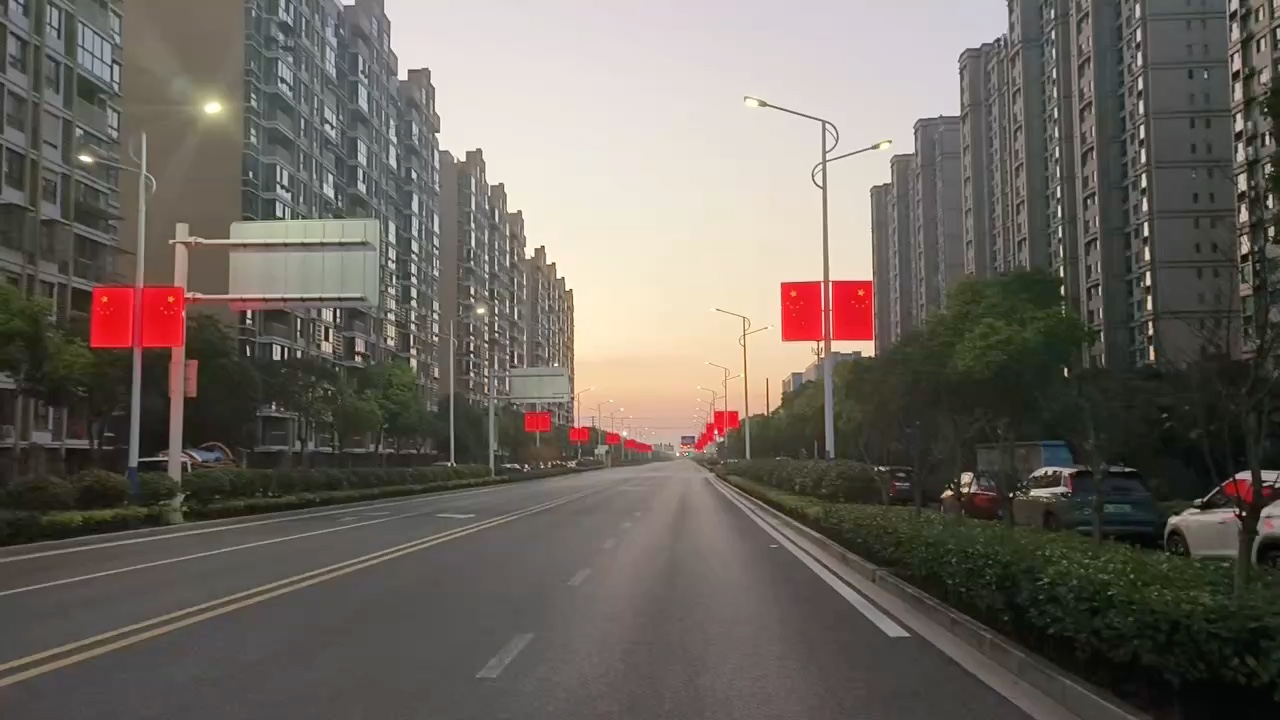 视频 ｜ 曙光（陆汉洲摄于启东牡丹江路）