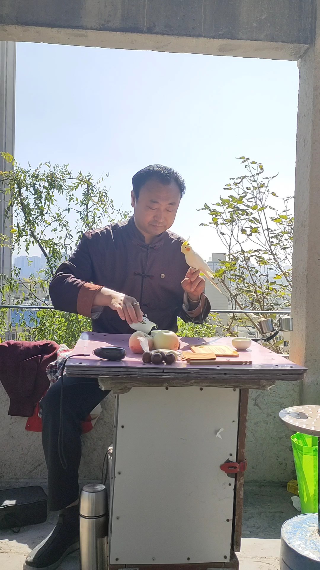 江山风月本无常主，得闲便是主人！
应异同金刚要求带玄凤到标山