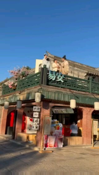 章丘才女李宗月和北京才女对诗易安居，棋逢对手难分胜负！