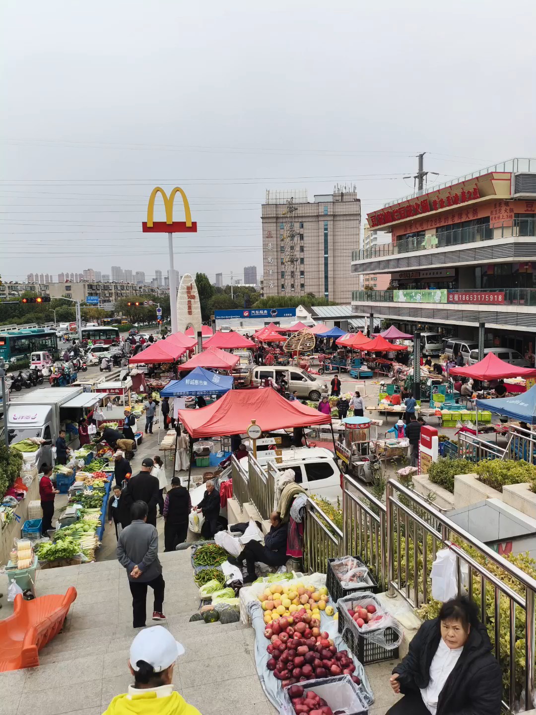 逛早市