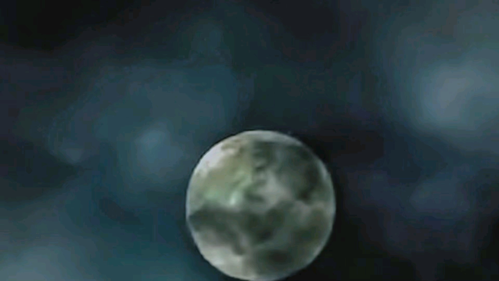 昨晚抬头：撞见一场云和月的捉迷藏