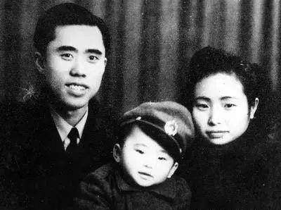 柳子戏《江姐》彭松涛饰演者侯朋涛:赞红梅,也是赞我们-齐鲁晚报